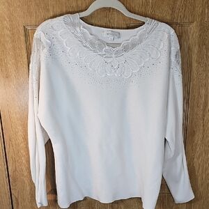 Elegant White Sweater Blouse by Ost